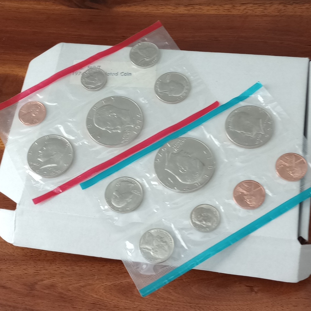 1974 U.S. Mint Uncirculated Coin Set